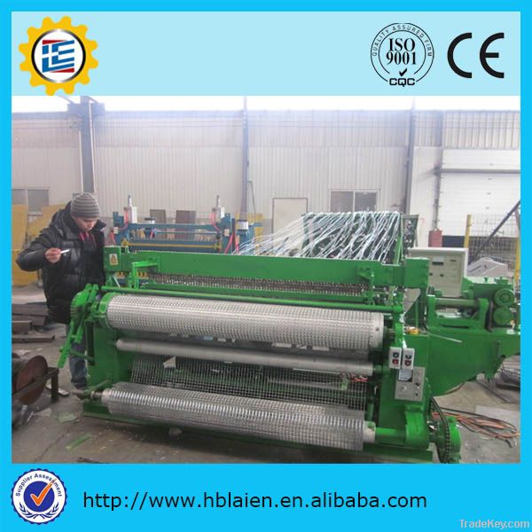 welded wire mesh machine