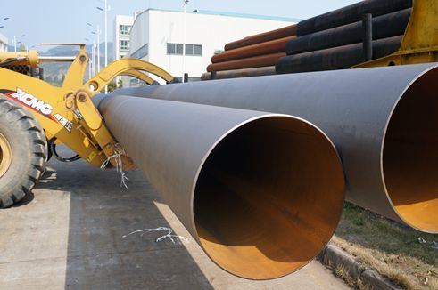 Constructional steel pipe