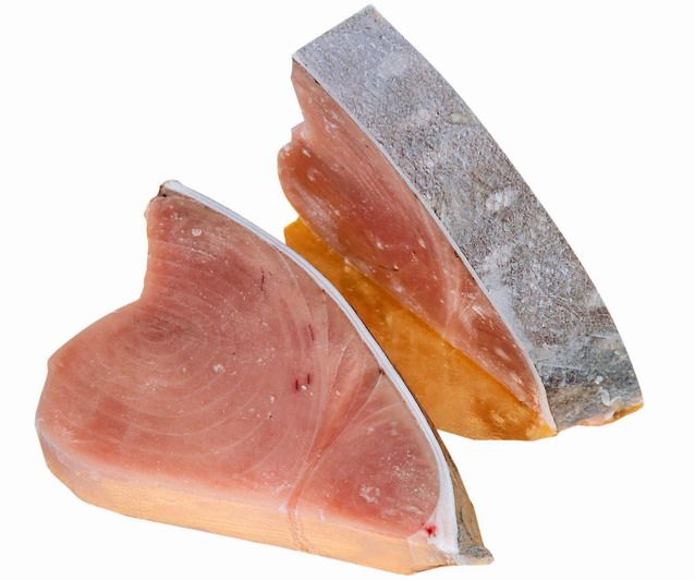Tuna 1-7: Steak - Skin-on, boneless, bloodline off