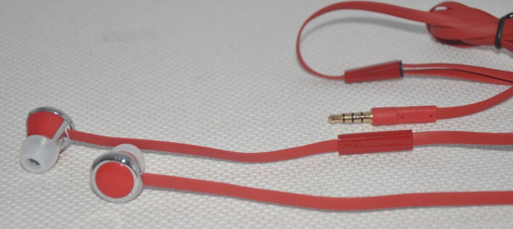 Flat cable In-Earphones made in china factory