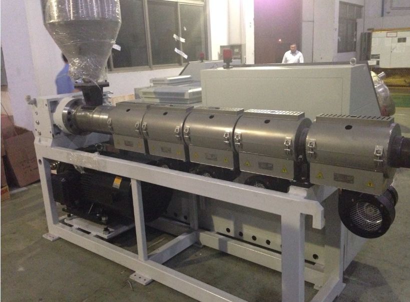 single screw extruder 