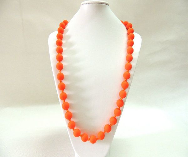 BPA FREE silicone beads necklace for teething