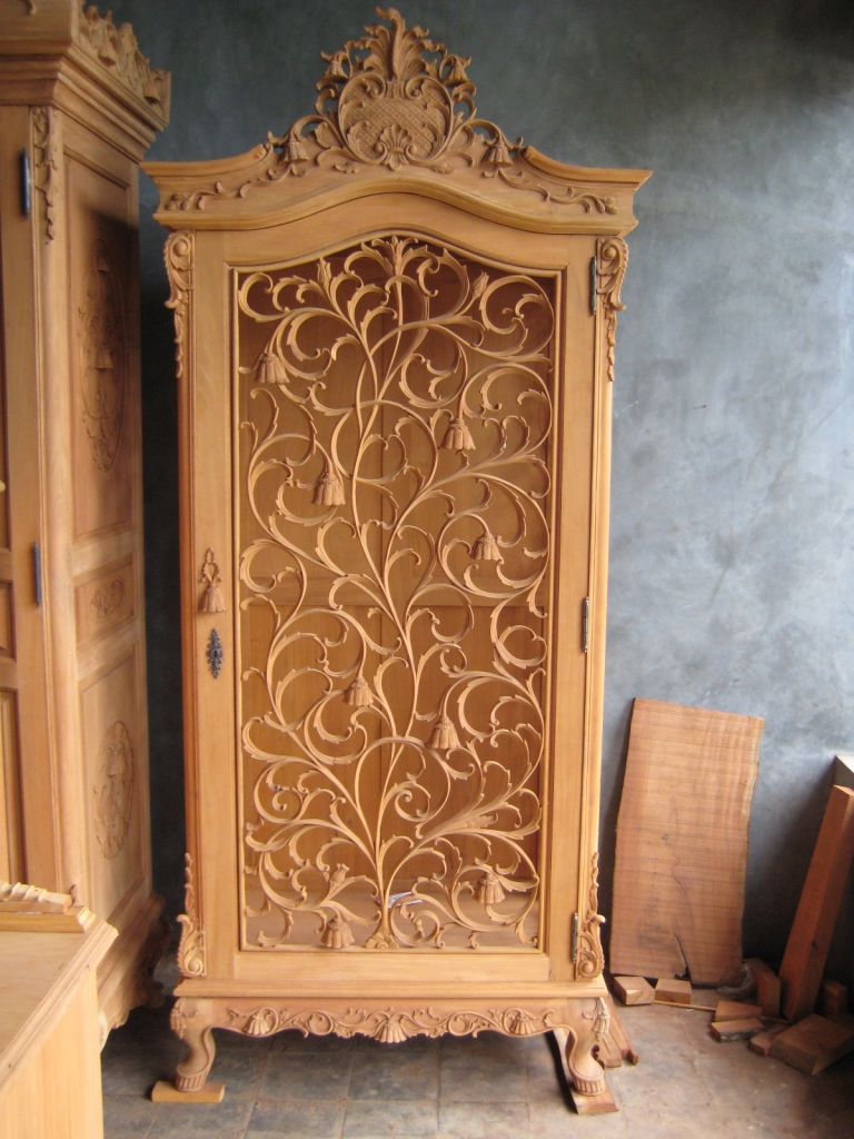 custom made classic furniture