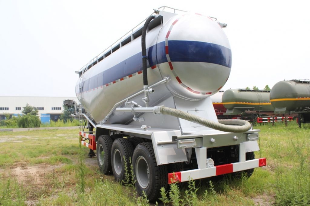 bulk cement tanker trailer