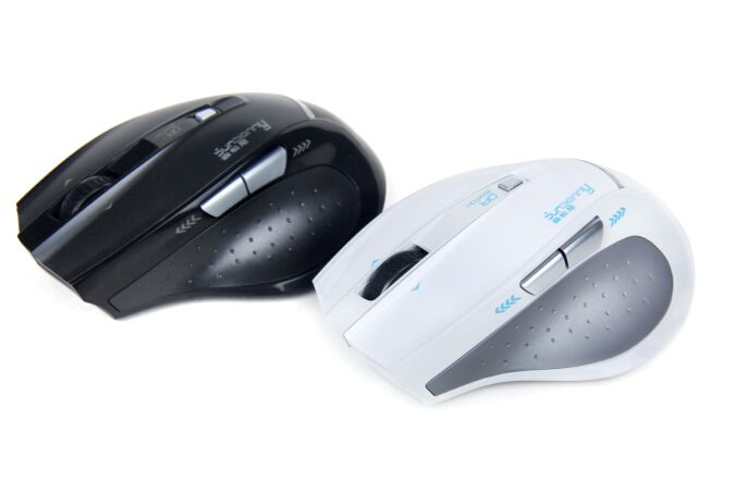 6-key Right-handed Ergonomic Maneuverability Wireless Mouse with 2.4GHz Transmitting Technology