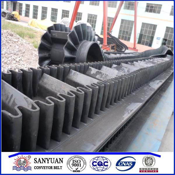 Sidewall rubber conveyor belt