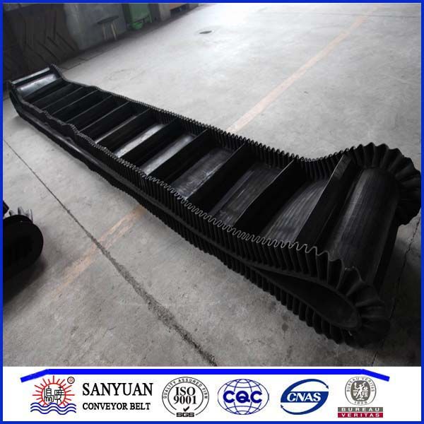 Sidewall rubber conveyor belt