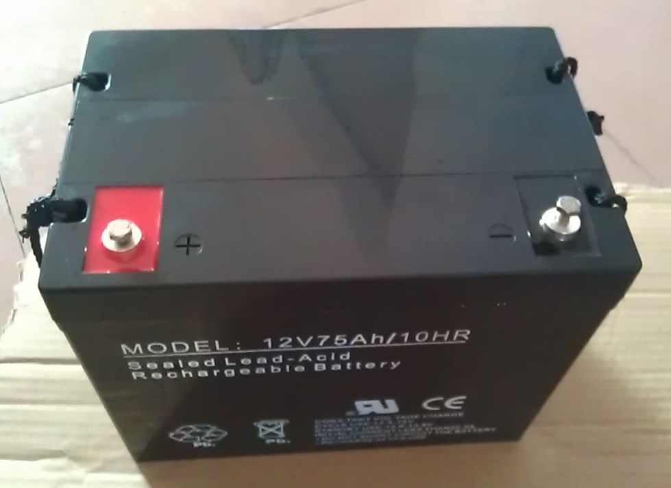 Rechargeable AGM sealed lead acid battery