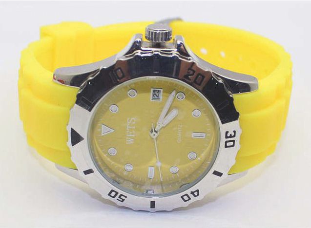 Fashion Alloy Highly Waterproof Silicone Watch