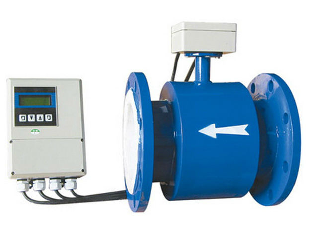 Seriflux Type Electromagnetic Flowmeter