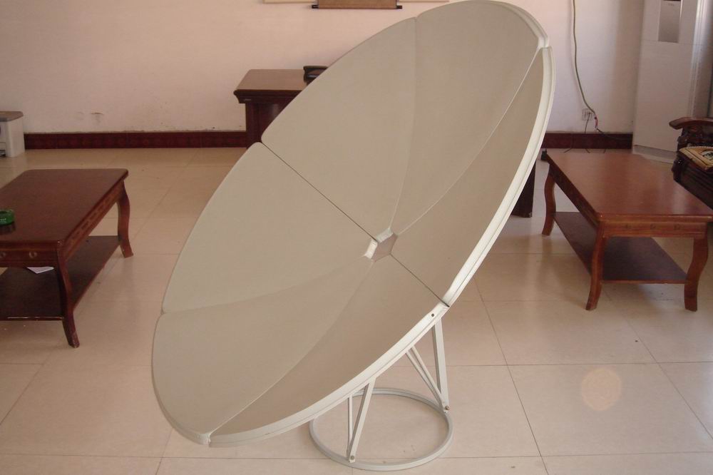 c-band satellite antenna