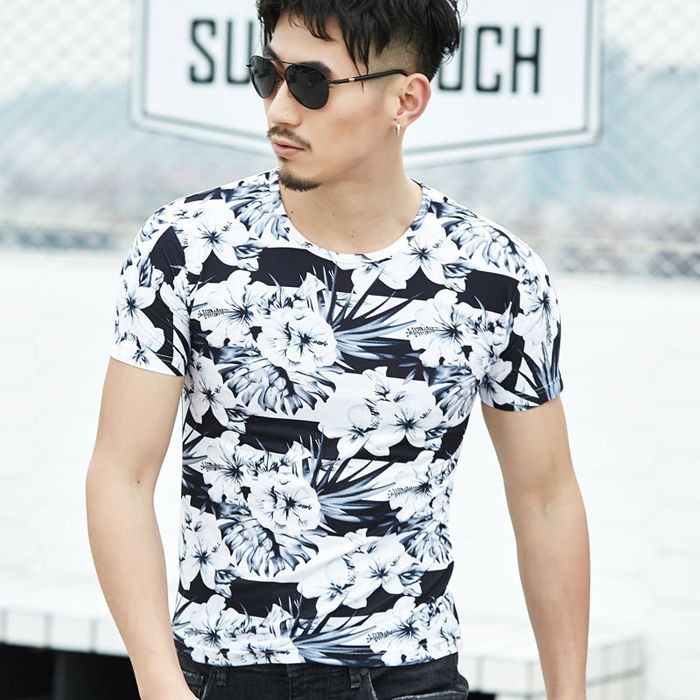 Hot Round Neck Short Sleeves Fancy Printed T-Shirt 
