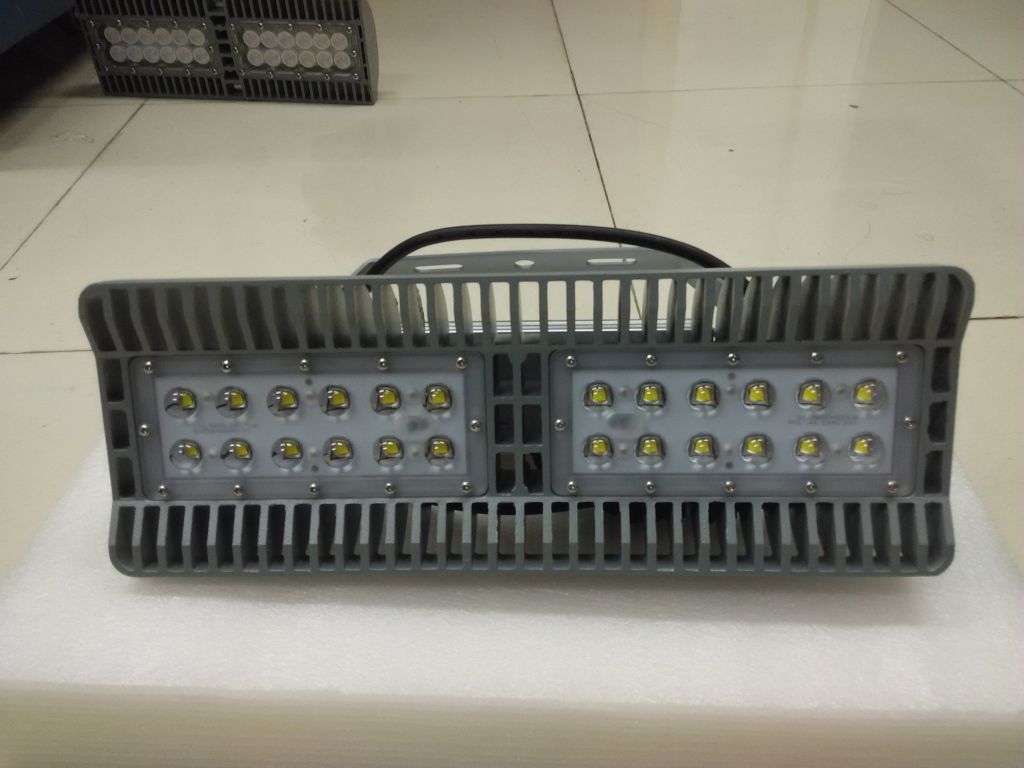 130W 15000lm LED Flood light for Stadium lighting