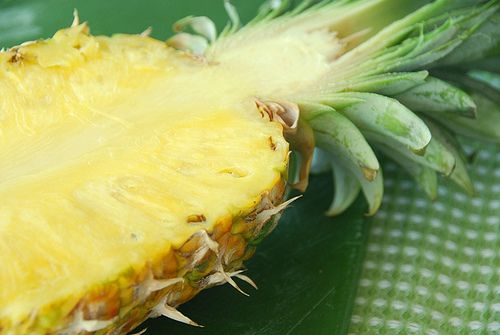 Purely natural organic fresh Pineapple from Africa(Yellow) 