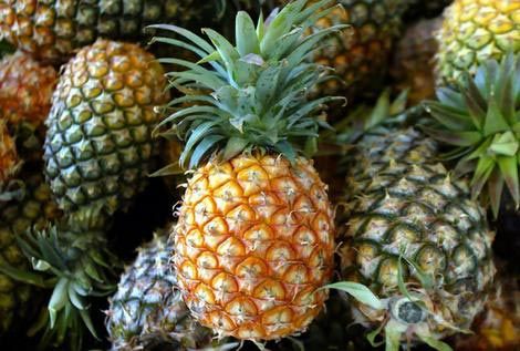 Purely natural organic fresh Pineapple from Africa(Yellow) 