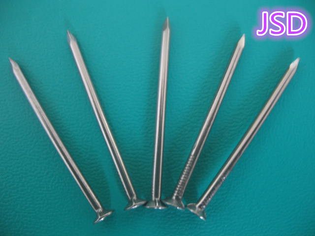 Common nail/ common wire nail