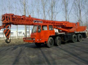 used Tadano Tg-300e Truck Crane for Sale (30 TONS)