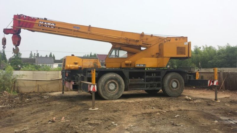 Used Kato 35t Rough Terrain Crane, Kato KR-35H