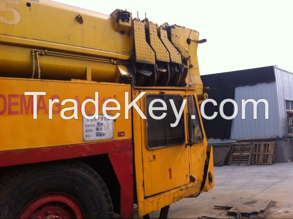 Used DEMAG AC615 Truck Crane , Used DEMAG 200t Truck Crane