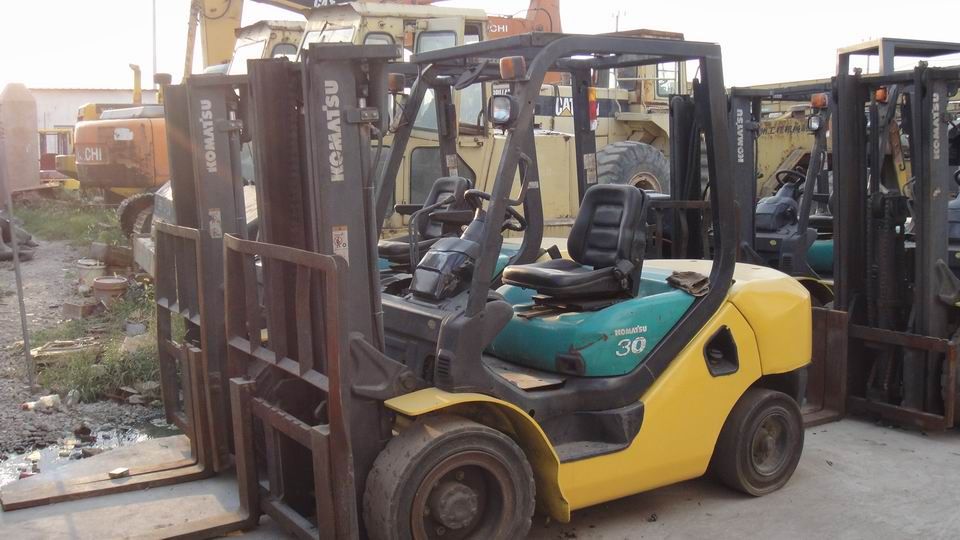 used komatsu fd30-16 forklift