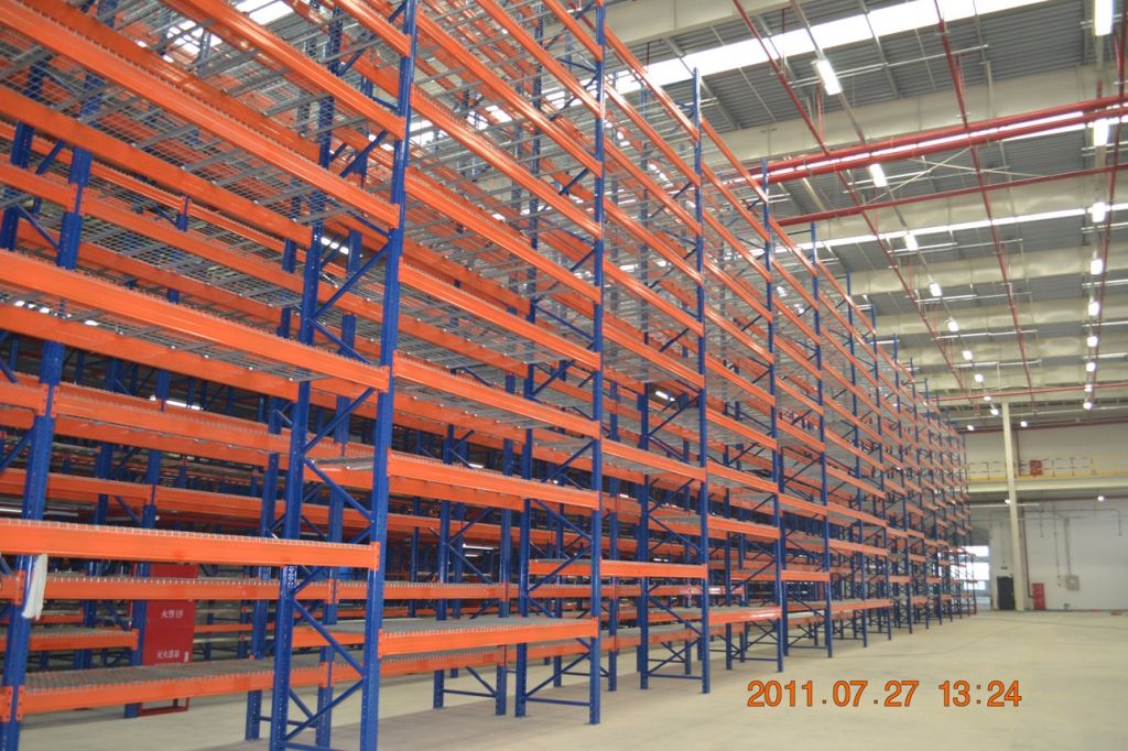 Heavy Duty Pallet Racking Selective Pallet Racking manufacturer Certified by ISO9001 CE