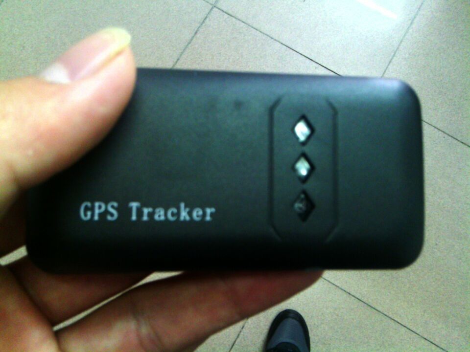 GPS vehicle tracker