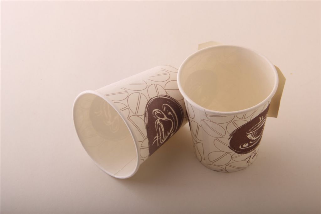 7OZ printed coffee paper cups with hand