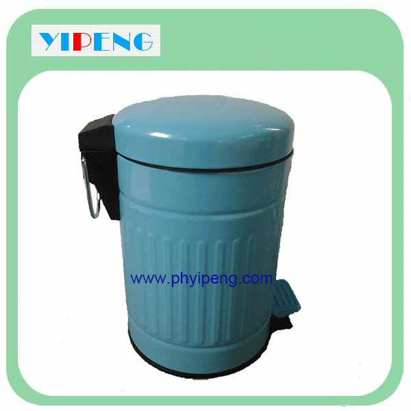 Round pedal dust bin