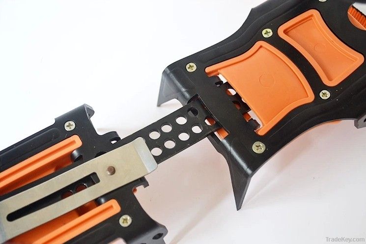 Ten teeth technology-based full- strapped climbing crampons