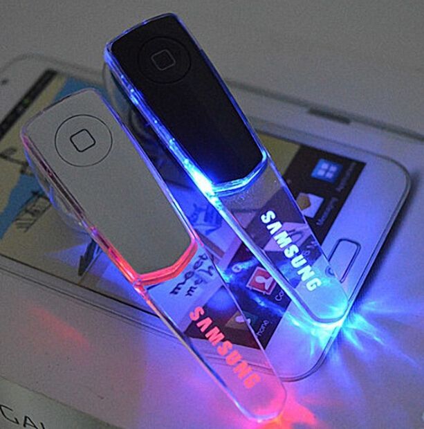 feeshipping wholesale bluetooth earphone with led light