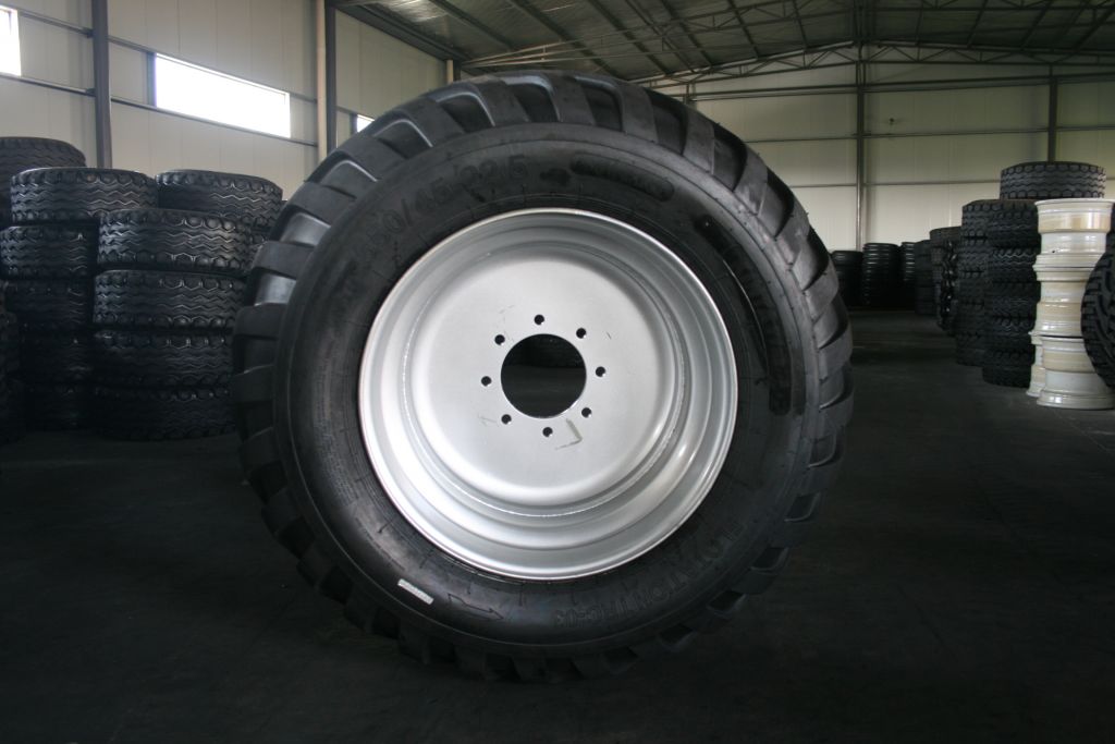 550/45-22.5 flotation tire 