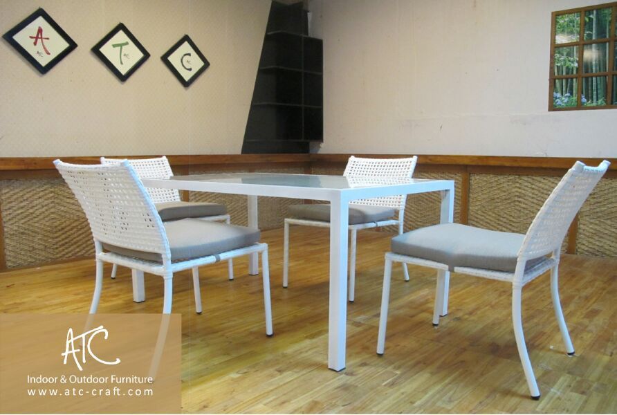 Outdoor Poly Rattan Dining Set