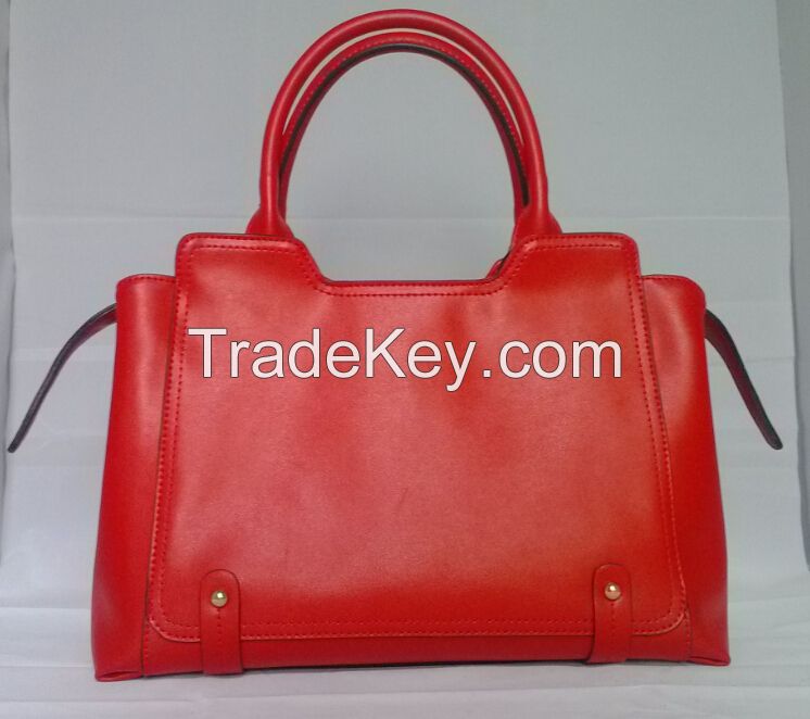 Fashion Ladies handbag  in a solid colour