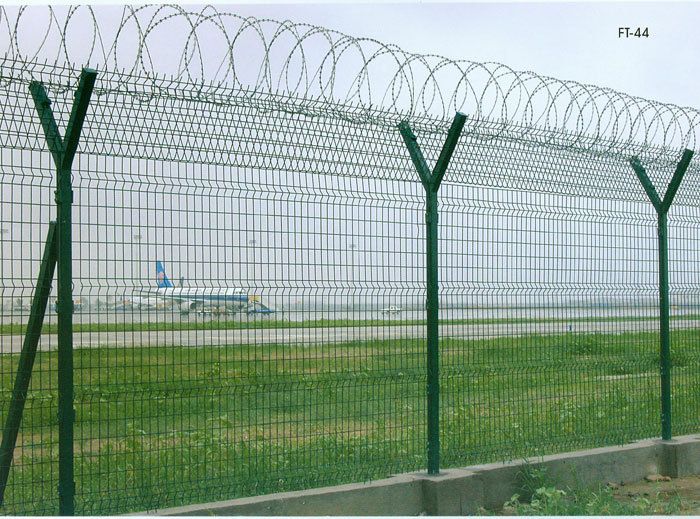 Barbed Wire Airport Fence For Prison