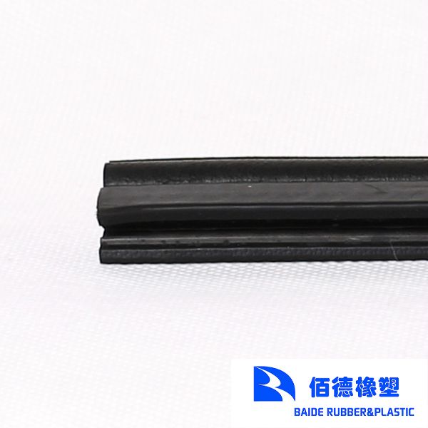 good performance oil resistance rubber sealing strip