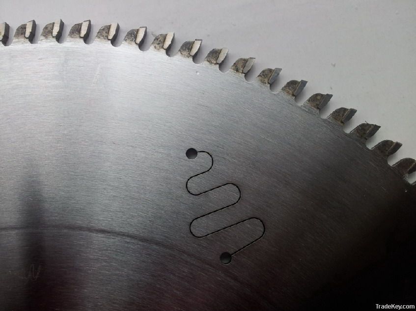 Carbide saw blade Aluminum