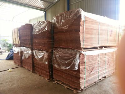 Hight quality Container flooring plywood 28mm