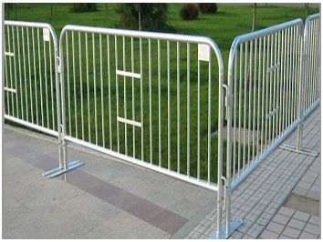 crowd barrier fence