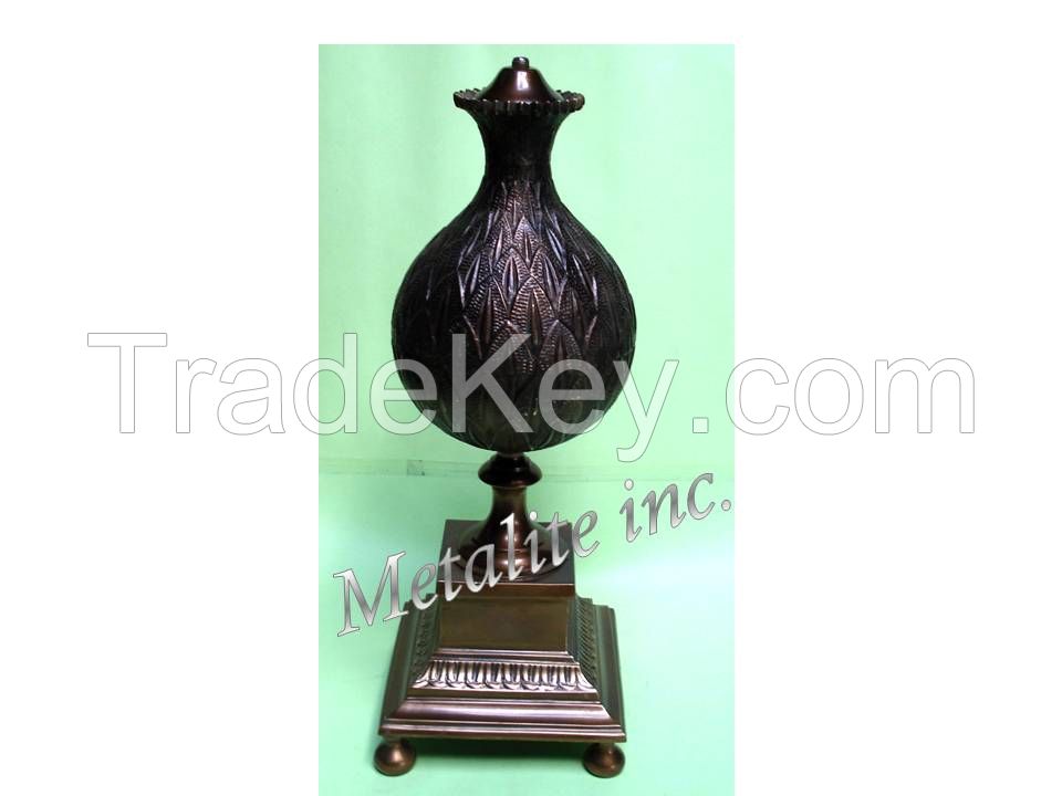 Metal table lamps manufacturer in India - Metalite Inc.