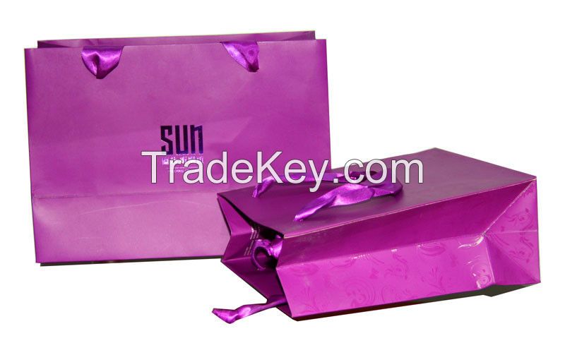 Customized colorful paper shopping bags