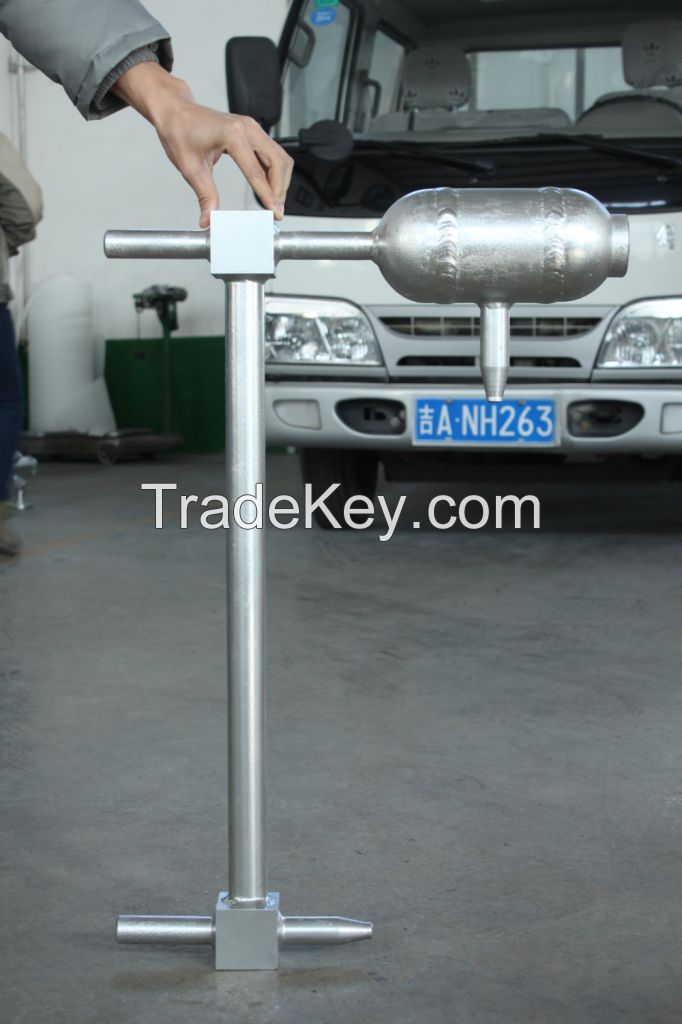 Balancing container for water level measurement of boiler