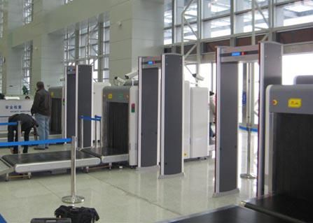 Waterproof walk through metal detector