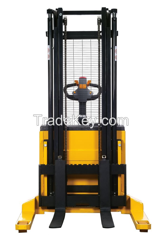 Electric Straddle Stacker