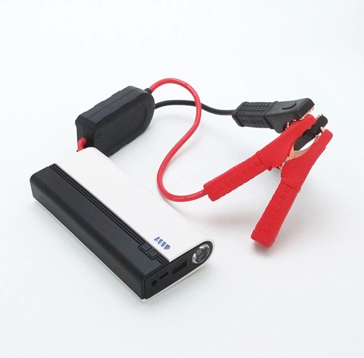 12V Portable multi-function 9000mAh car jump starter