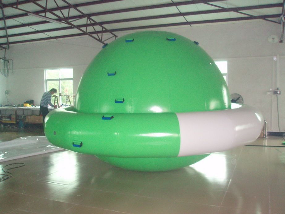 UFO Shape PVC Amazing Inflatable Water Parks Giant Floating Ball for Climbing