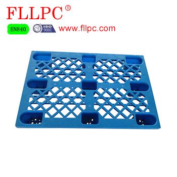  Plastic pallet