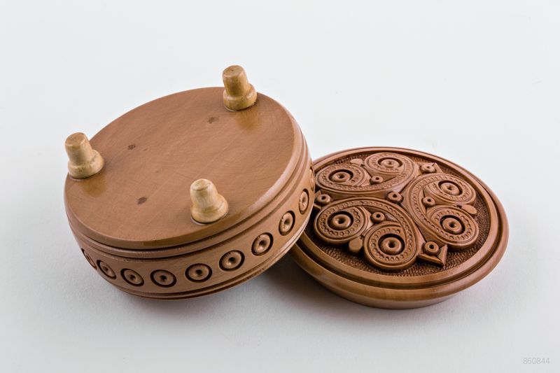 Handmade round wooden box