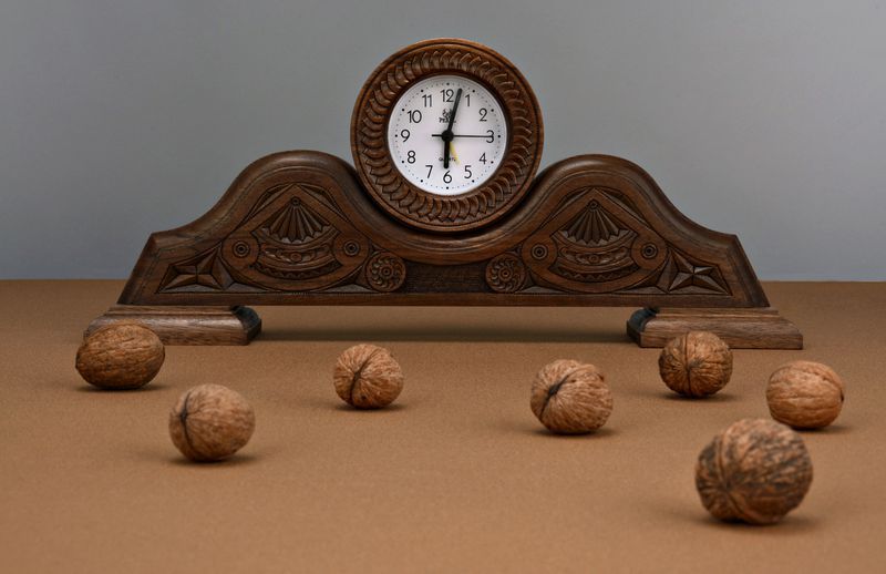 Wooden desk clock