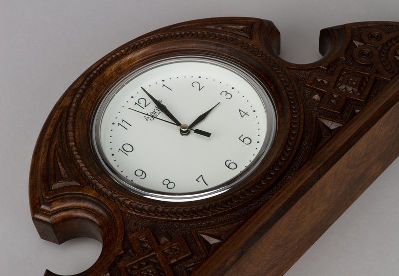 Desk clock made from walnut wood