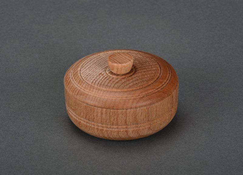 Wooden salt pot